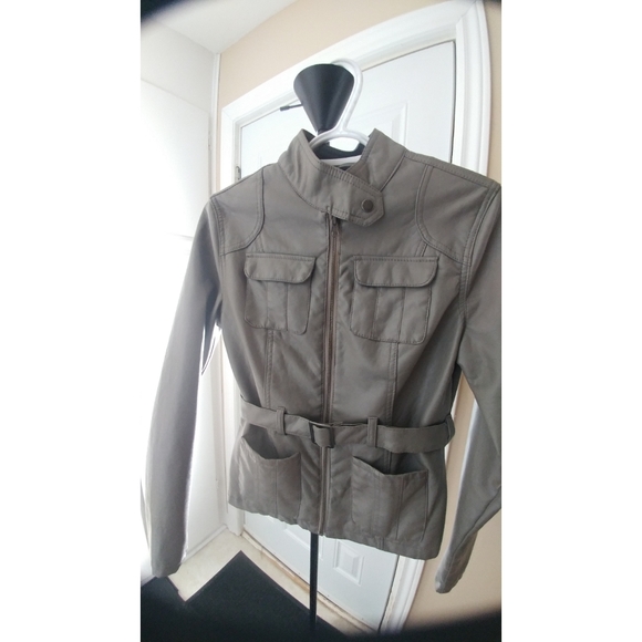 (Faux) Leather jacket - Picture 2 of 3